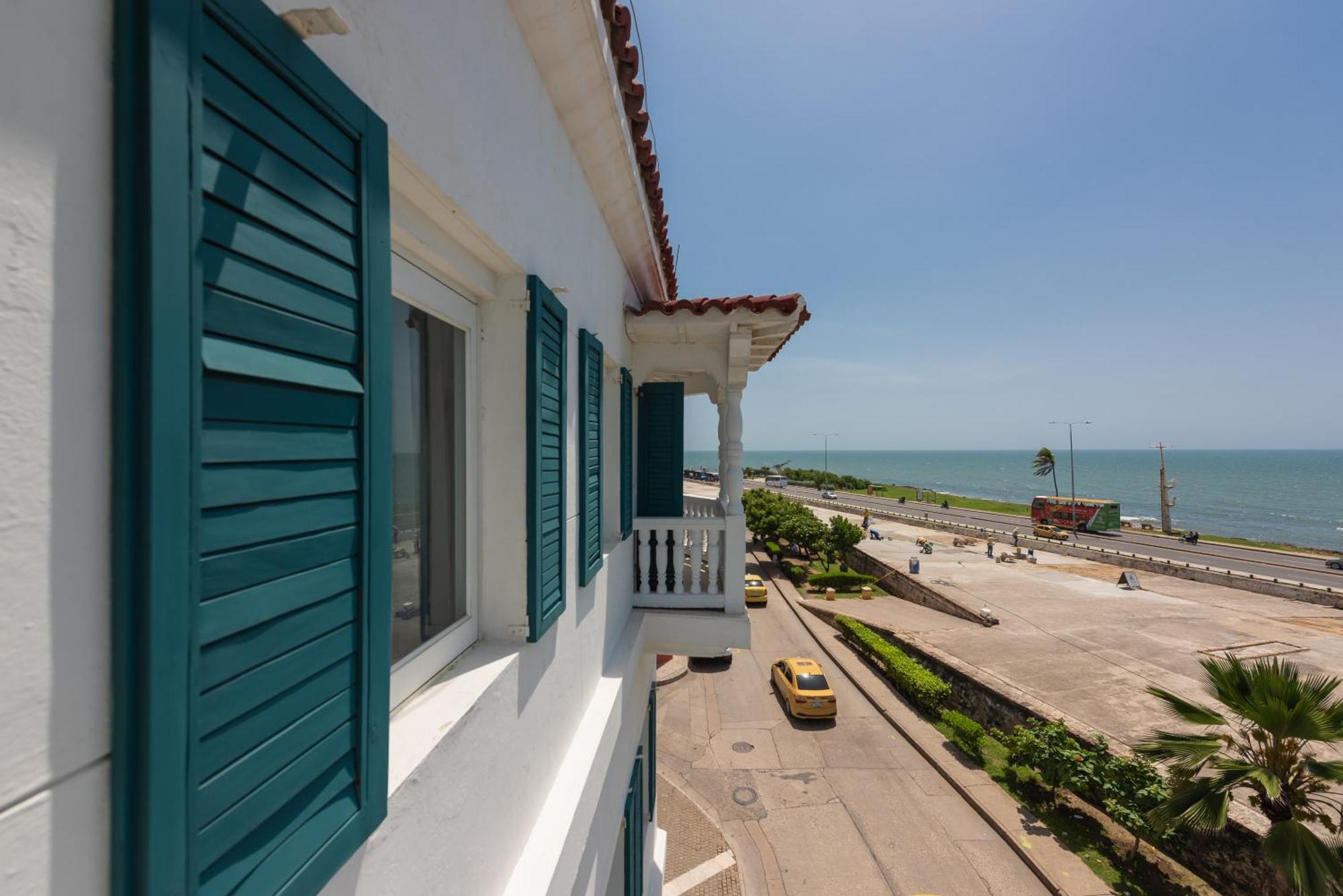 Camera King Deluxe con Vista Mare